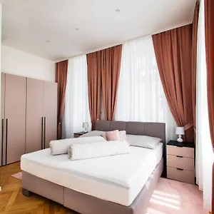 Royal Residences Apartamento