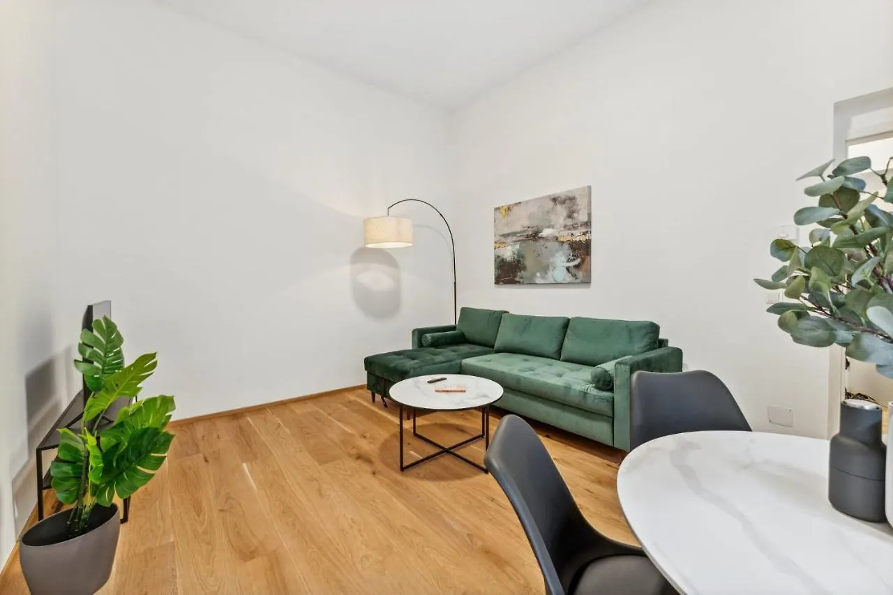 Center Wien Designer Central Modern Apartment 0*, Vienna